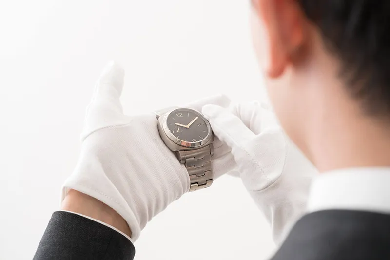 ブランド腕時計や貴金属の査定に精通